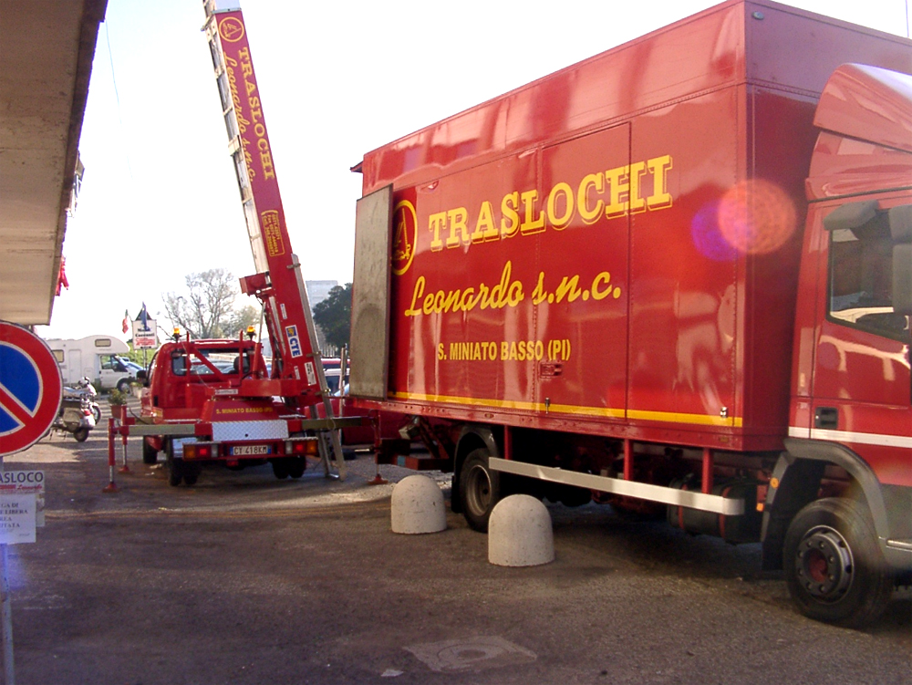 Traslochi a Empoli per case private e uffici